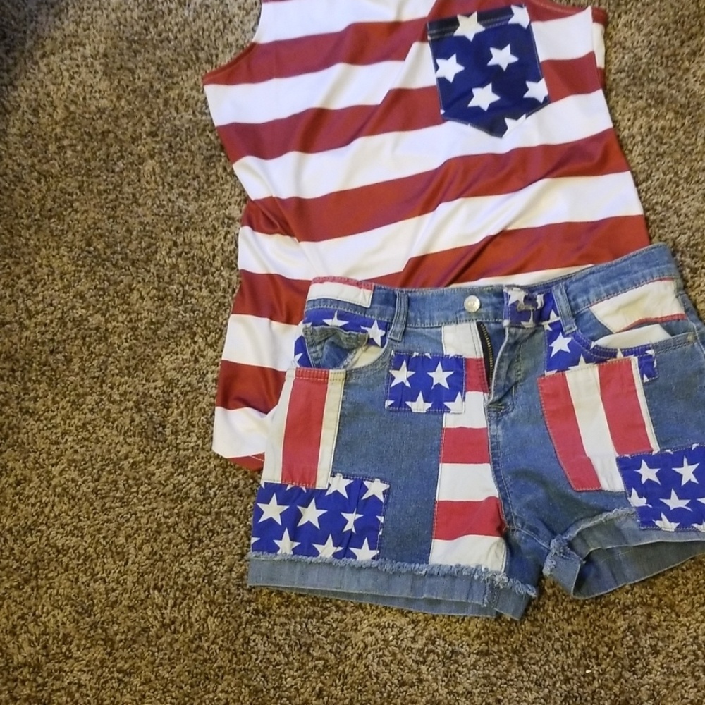 L.E.I Shorts Size 16 Patriotic